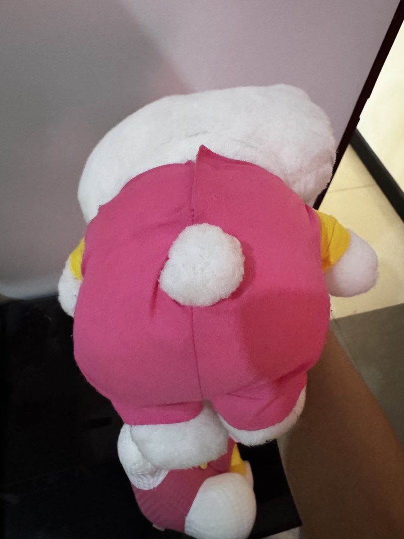 Sanrio Hello Kitty Plush Stuff Toy (Category: Plushies & Soft Toys) located in Cavite. Submitted by casingpavements (Listing ID 1462459948, Image 3). Description: Small - 150 Big - 200.