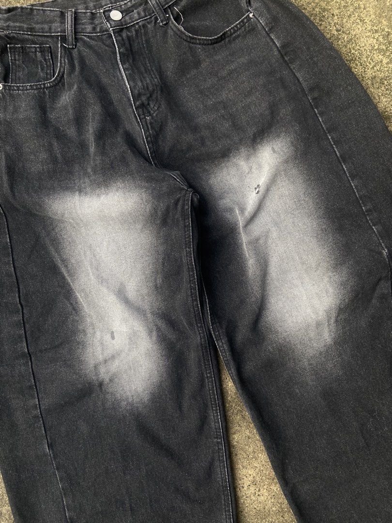 S-BIN ACID WASHED PANTS (Category: Jeans) located in El Salvador. Submitted by 00jiroo00 (Listing ID 1462446221, Image 2). Description: S-BIN ACID WASHED PANTS Model height 5’8 Dimensions: W - 27 L - 40.5 T - 15 H - 11 Details: excellent condition must have minor signs of usage stains scratch Condition: 9/10 Color rate: 9/10 Swipe for more details… 📌 Before You Buy: 📃 Please read all item details carefully 📍 Payment-first policy applies ❌ No c