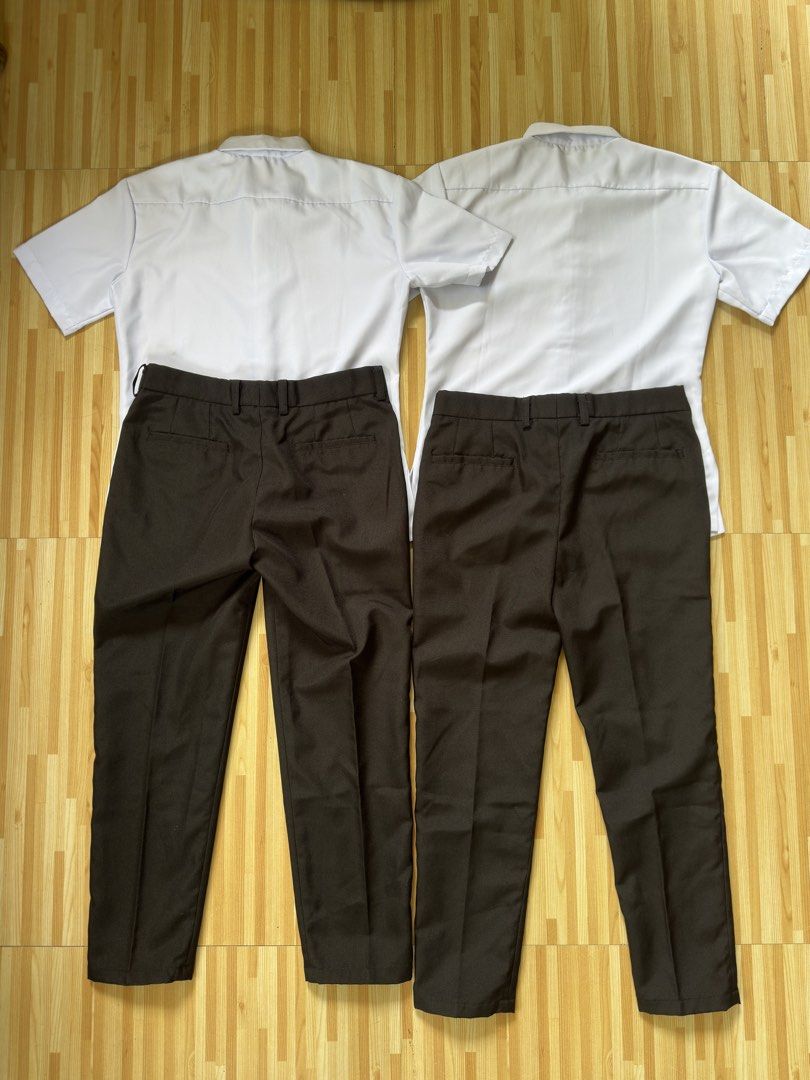SCHOOL UNIFORMS - FOR SALE‼️ (Category: Formal Shirts) located in Molave. Submitted by seriousjay (Listing ID 1462610579, Image 2). Description: SCHOOL UNIFORMS - FOR SALE‼️ ⚠️Strictly pay first via Gcash -For men students, workers For only ₱600 with shipping‼️ a pair, upper and lower. Size: XS - SMALL ✳️UPPER Length: 26 Width: 19.5 ✳️LOWER Length: 35.5 Waist: 31.5 🔰Shipping via J&T and LBC ❇️Message me for more inquiries.