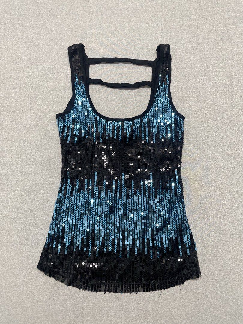 Seductions Sequin Tank Top (Category: Sleeveless) located in Taguig. Submitted by zavelle.824 (Listing ID 1462592646, Image 1). Description: Small 9.5/10 condition.