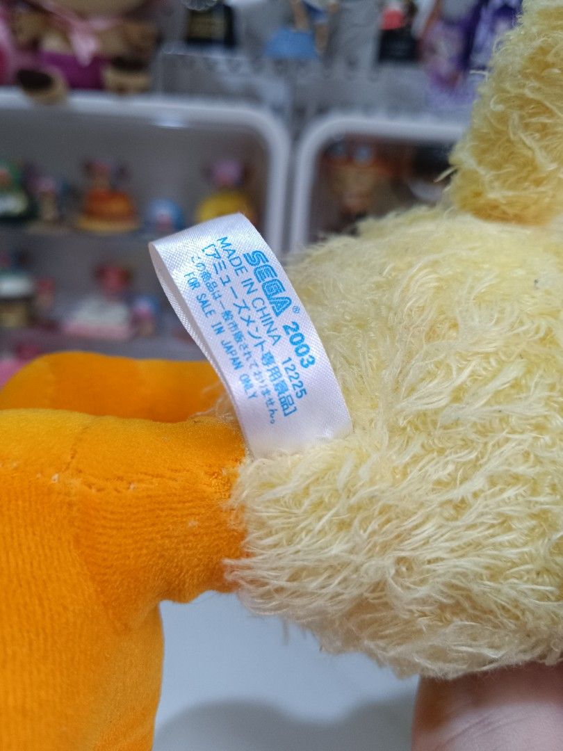 SEGA 2003 Tweety Bird Plush Toy (Category: Plushies & Soft Toys) located in Antipolo. Submitted by erckmendoz06458 (Listing ID 1462562817, Image 2). Description: - Adorable Tweety Bird plush toy - Made by SEGA in 2003 - Soft and fluffy yellow fur - Bright orange feet and beak - Great for cuddling or display - Perfect gift for Looney Tunes fans.