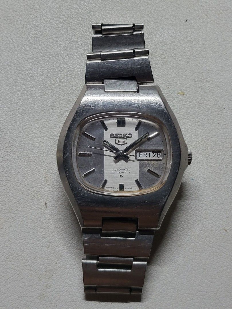 Seiko 5 TV Case 6319-5010 Automatic (Category: Men's Watches) located in Iloilo. Submitted by KCY_Timepieces (Listing ID 1462608889, Image 2). Description: Model: Seiko Material: Stainless steel Color: Black Bracelet: Seiko Case Size: 37mm Lug Width: 10mm Inclusions: Watch Only *********************************************** MOP: COD/COP, Bank Transfer, Gcash All deposits are non refundable and non transferable to another item All sales are final