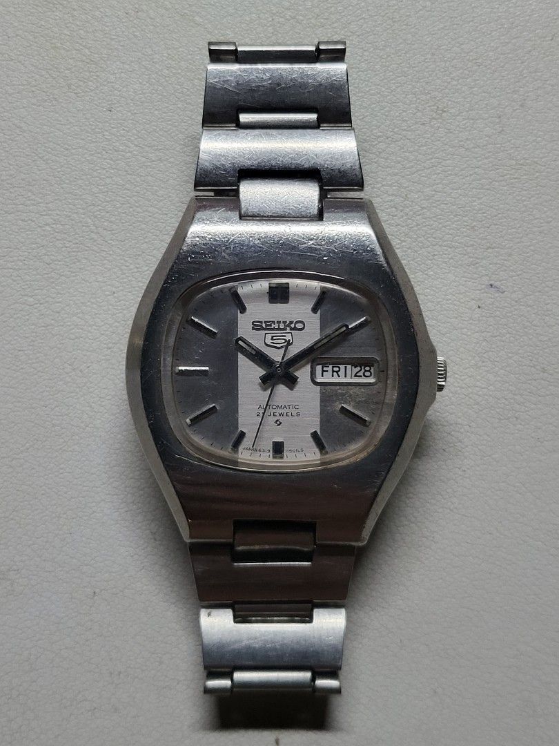 Seiko 5 TV Case 6319-5010 Automatic (Category: Men's Watches) located in Iloilo. Submitted by KCY_Timepieces (Listing ID 1462608889, Image 1). Description: Model: Seiko Material: Stainless steel Color: Black Bracelet: Seiko Case Size: 37mm Lug Width: 10mm Inclusions: Watch Only *********************************************** MOP: COD/COP, Bank Transfer, Gcash All deposits are non refundable and non transferable to another item All sales are final