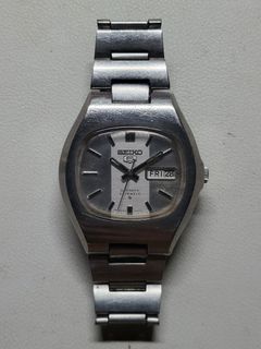 (Category: ) located in . Submitted by KCY_Timepieces (Listing ID 1462608889, Image 1). Description: .