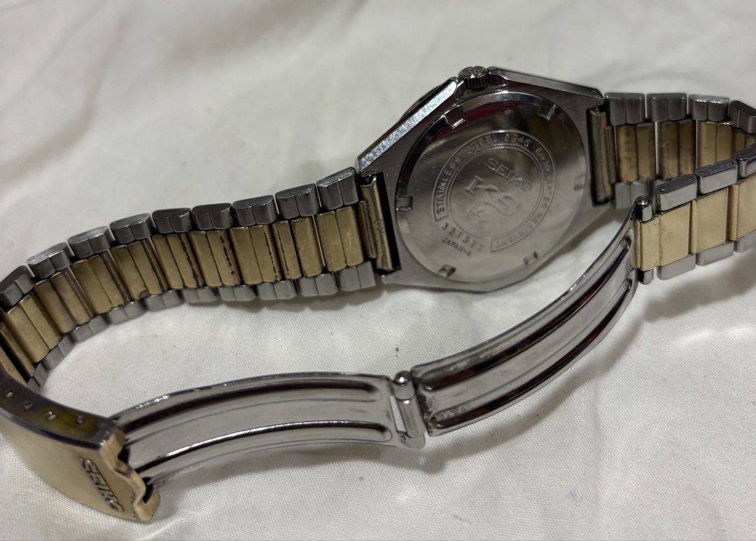 Seiko KS King Special Automatic Two-Tone Watch (Category: Luxury Watches) located in Manila. Submitted by olxph_alexb2233 (Listing ID 1462580995, Image 2). Description: - King Seiko Vanac Special automatic watch - Two-tone stainless steel and gold-plated bracelet - Green dial with day and date complication - Runs well - Signs of wear consistent with age on bracelet and case - Classic timepiece for watch collectors.