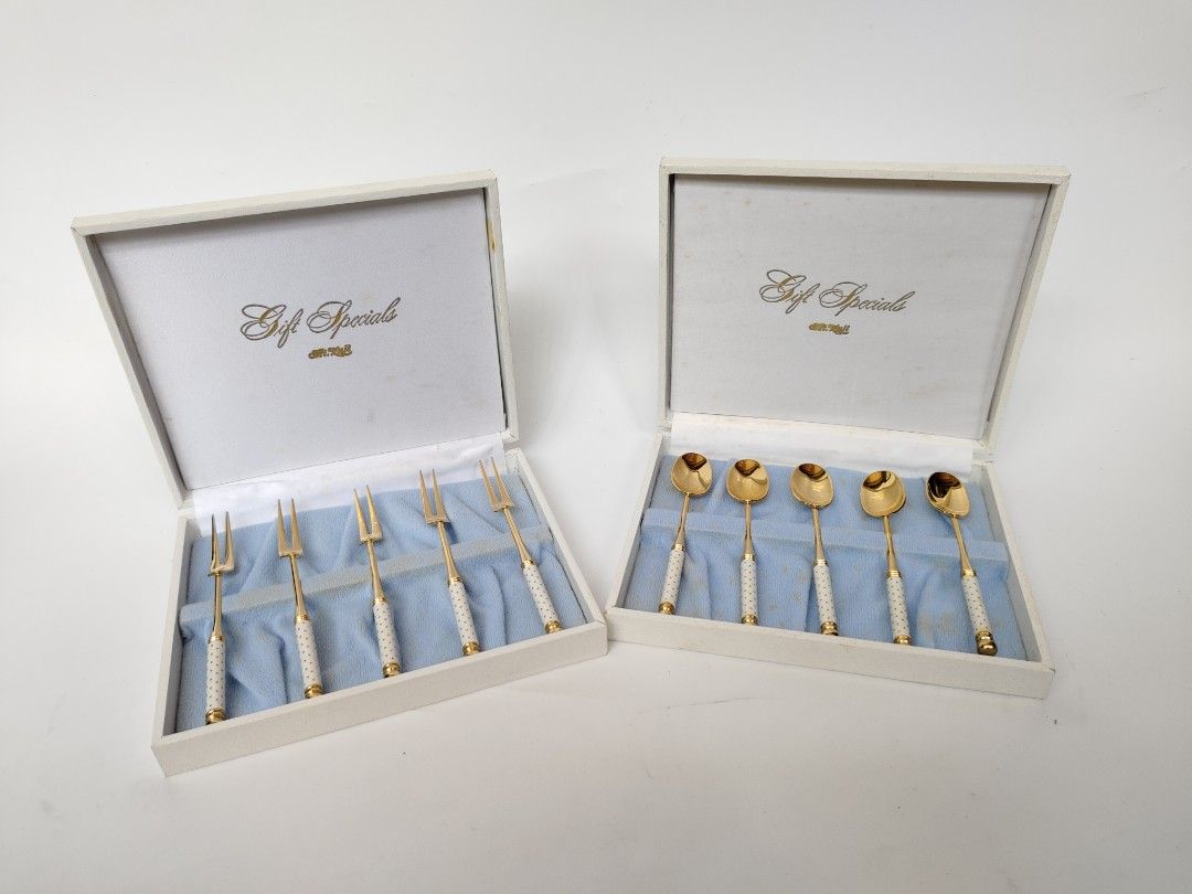 Set of teaspoon/dessert fork (Category: Dinnerware & Cutlery) located in Davao. Submitted by dvo_jpnstuff (Listing ID 1462624785, Image 1). Description: .