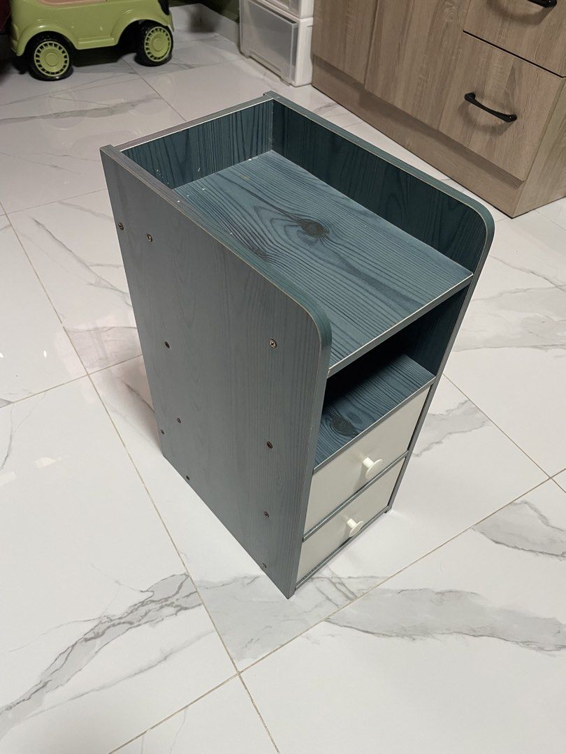 Side table (Category: Shelves, Cabinets & Racks) located in Singapore. Submitted by xxxslk (Listing ID 1462515484, Image 2). Description: .