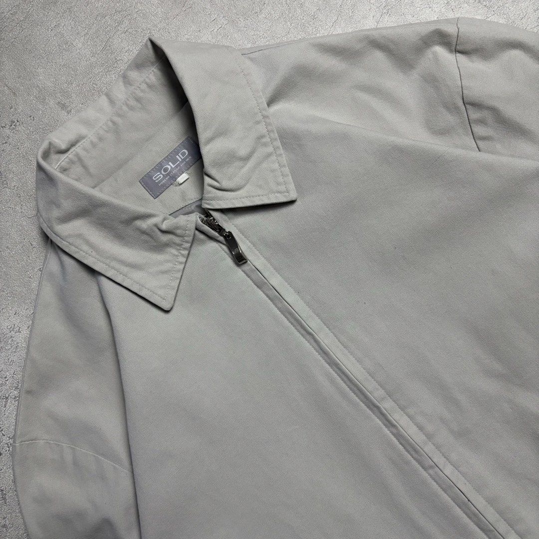 Solid Work Jacket (Kategori: Baju Luaran) berada di Depok. Dikirim oleh scrollnstop_ (ID iklan 1462515525, Gambar 2). Deskripsi: Pit to pit 57 cm Length 68 cm Sleeve 61 cm Like new Worth to buy Laundered. Perhatikan detail pada gambar, barang tidak 100% seperti baru, memungkinkan terdapat sedikit perbedaan warna karena pengambilan gambar, Toleransi 1-2cm pengukuran, membeli berarti setuju. .