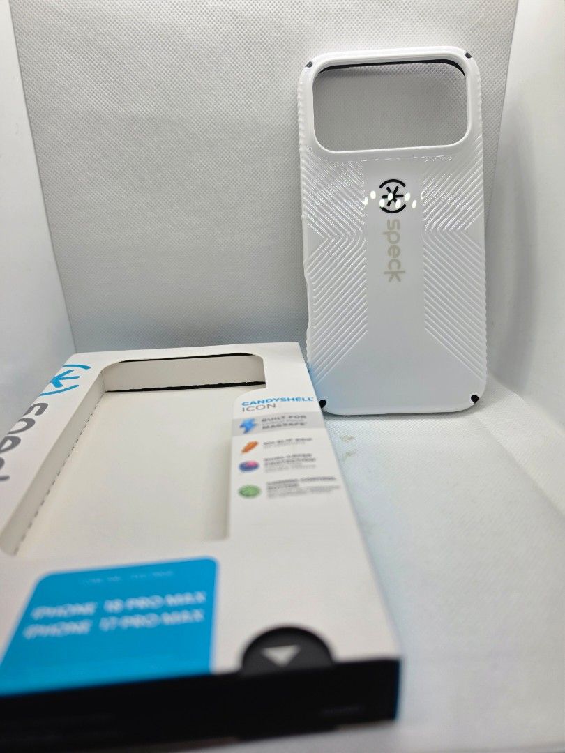 Speck case for iphone 18 pro max (Category: Cases & Sleeves) located in Las Pinas. Submitted by jhered (Listing ID 1462488622, Image 2). Description: sale brandnew original with magsafe sale for 2500 las pinas area.