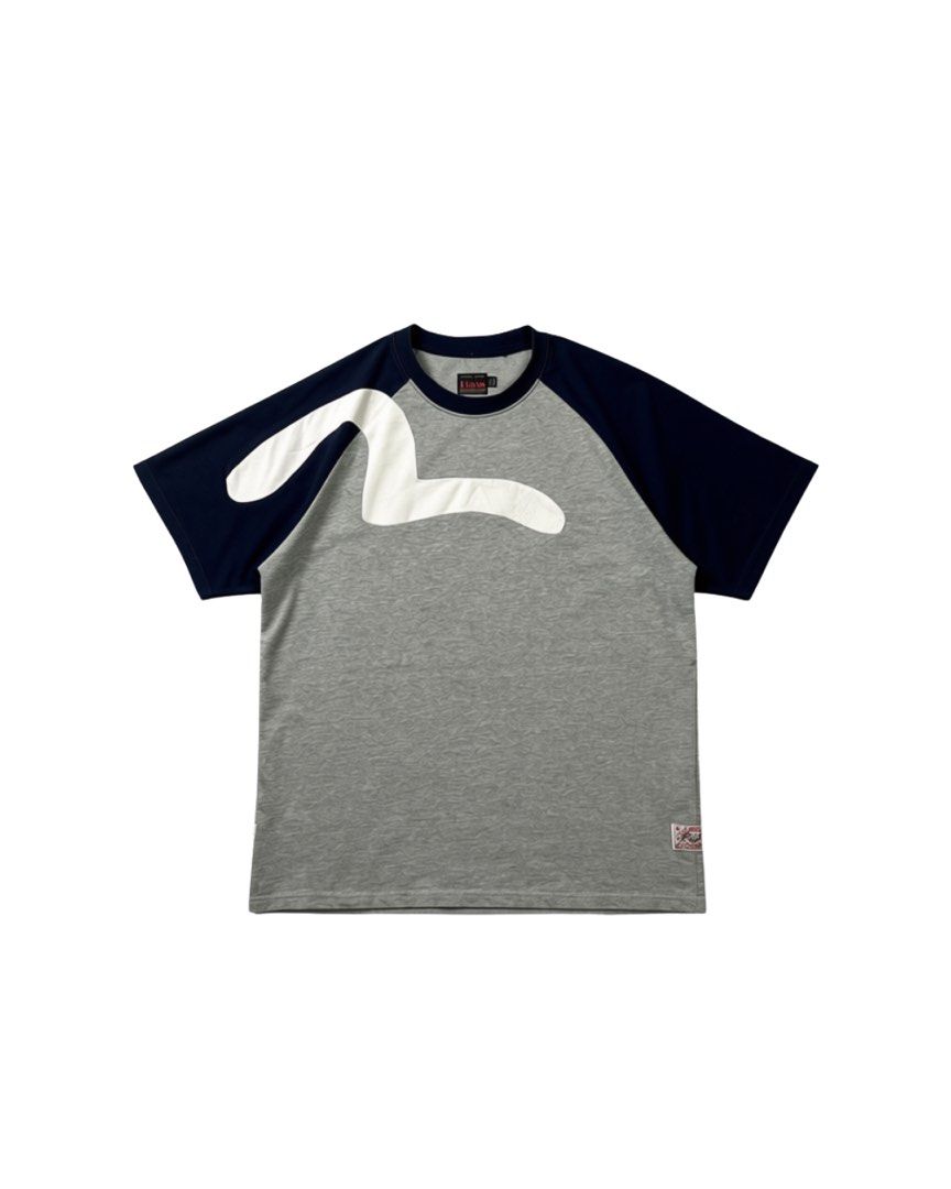 SS23 Palace x Evisu Seagull Raglan tee (Category: Tshirts & Polo Shirts ) located in Navotas City. Submitted by yodailyplug (Listing ID 1462597134, Image 2). Description: Width 21” Length 27” Sign of usage Authentic.