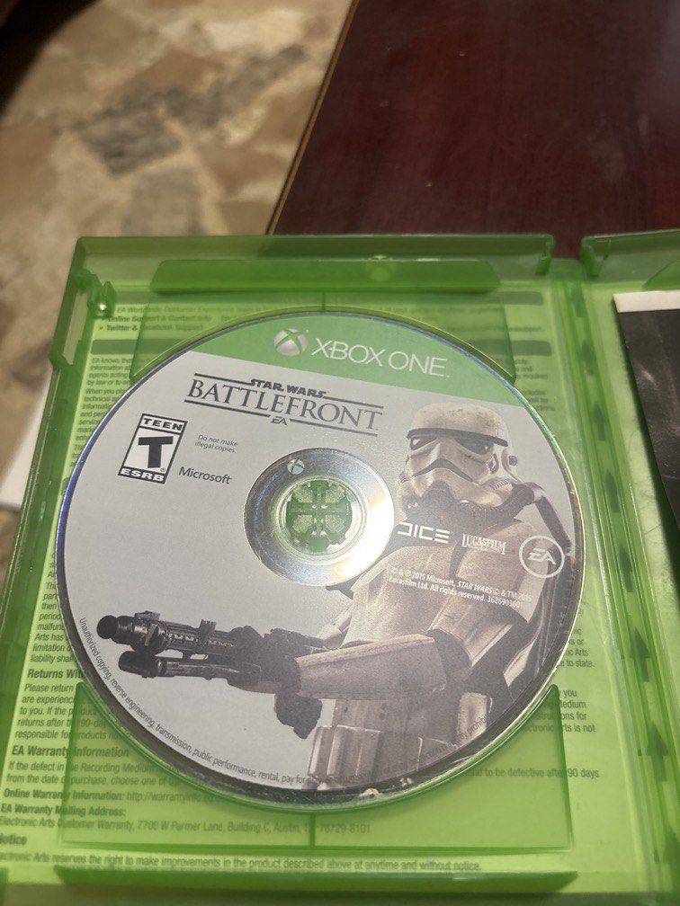 Star Wars Battlefront Xbox One Original Disc (Category: Xbox) located in Binan City. Submitted by ceddiimp (Listing ID 1462497650, Image 2). Description: Star Wars Battlefront for Xbox One 🎮⭐ 💿 Original physical disc 📦 Original case ✅ Pre-owned / working condition 🎮 Xbox One compatible Price: ₱400 negotiable 📍 Meet-up / shipping available 📸 Actual item shown in photos 💬 PM if interested.
