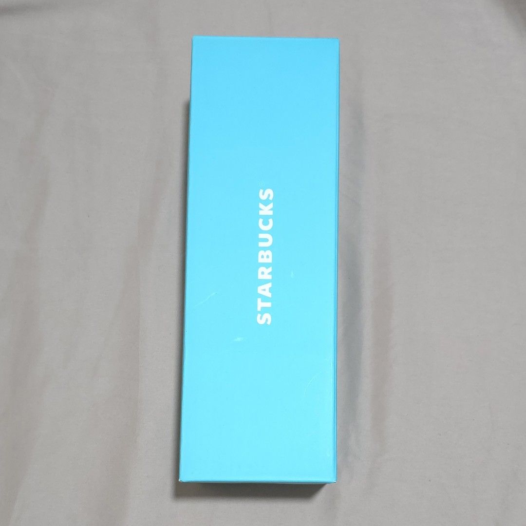 Starbucks Cold Cup 2026 Turquoise (Category: Water Bottles & Tumblers) located in Las Pinas. Submitted by monmonish (Listing ID 1462629254, Image 3). Description: Brand New Never been used 24oz Turquoise/Pink color.
