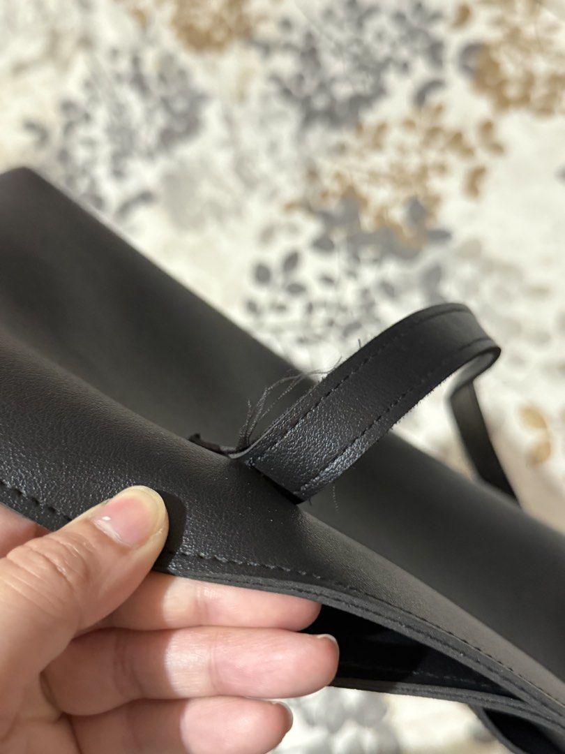 Straightforward Black Tote Bag with Shoulder Straps (Category: Tote Bags) located in Taytay. Submitted by cloudy_20 (Listing ID 1462614956, Image 2). Description: Php 50 off for sure buyer!.