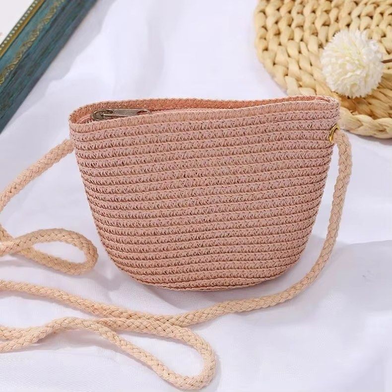 Beach Body Bag (Category: Beach Bags) located in Manila. Submitted by annerachelang (Listing ID 1462558043, Image 3). Description: .
