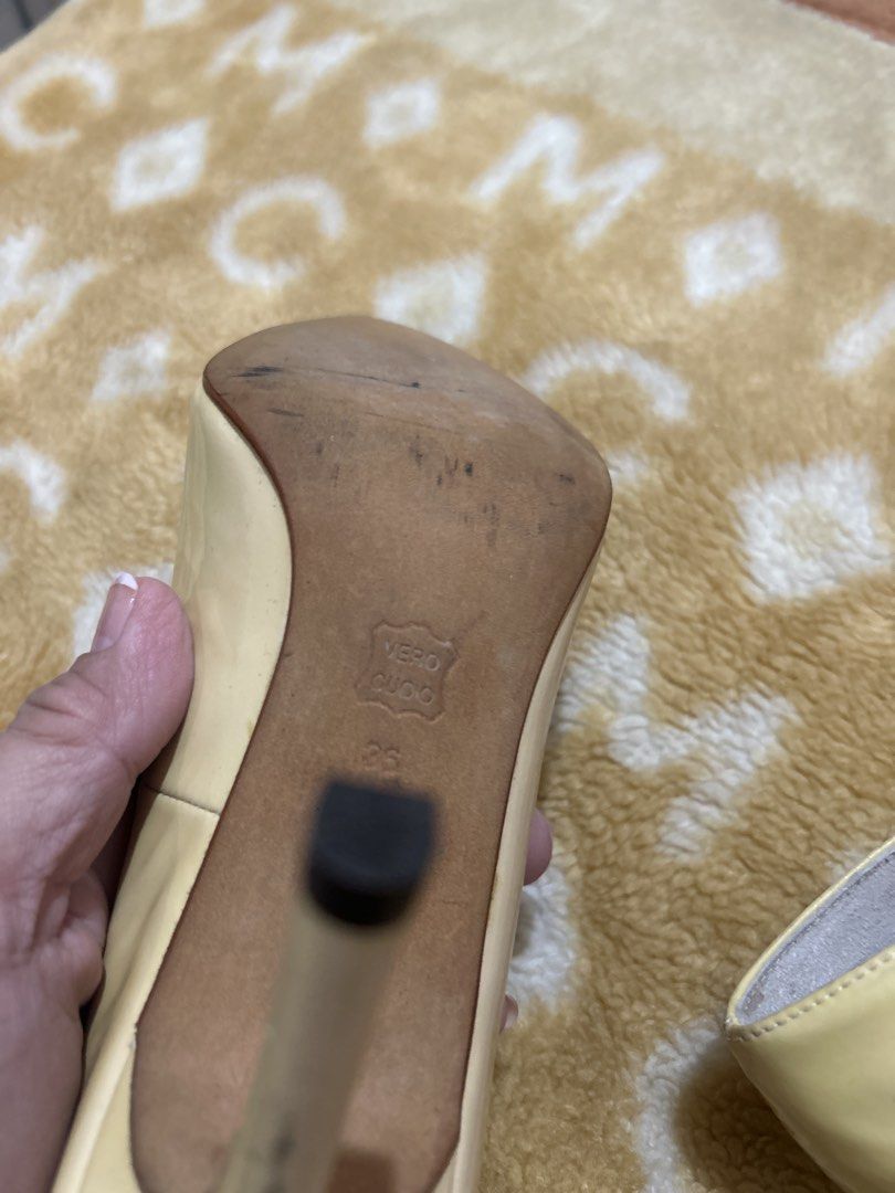 Stunning lure 36 powder yellow (Category: Heels) located in Cavite. Submitted by cecitrifthshop (Listing ID 1462457532, Image 3). Description: Elegant high heels lightly used size 36 powder yellow made in italy vero cudio .