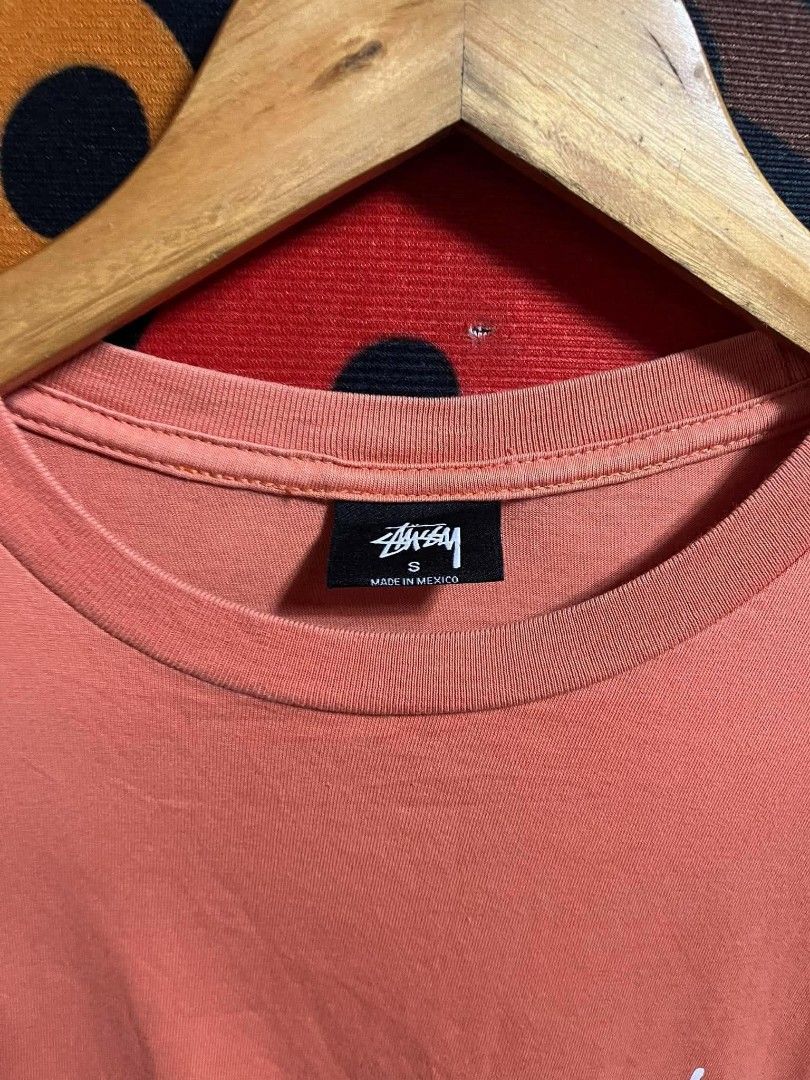 Stussy (Category: Tshirts & Polo Shirts ) located in Taguig. Submitted by bimbyanche19839 (Listing ID 1462605379, Image 3). Description: Stussy Size: Med-Large Width: 20 Length: 26 Color Rate: 9.5/10 Good Condition No flaws 🏷️300php plus ship 📍Taguig Location.