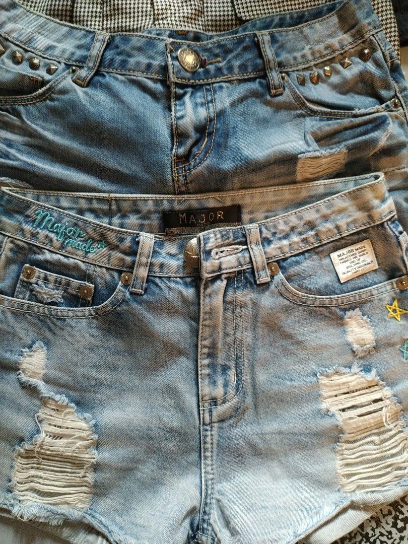 Take all short (Category: Shorts) located in Manila. Submitted by timtam04 (Listing ID 1462675294, Image 2). Description: waistline 26-27cm.