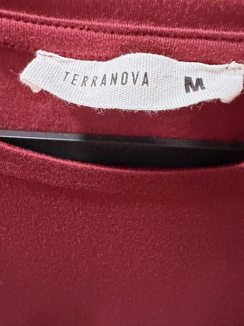 Terranova basic long-sleeve crew neck top (Category: Longsleeves) located in Santol. Submitted by lululane (Listing ID 1462618515, Image 3). Description: .