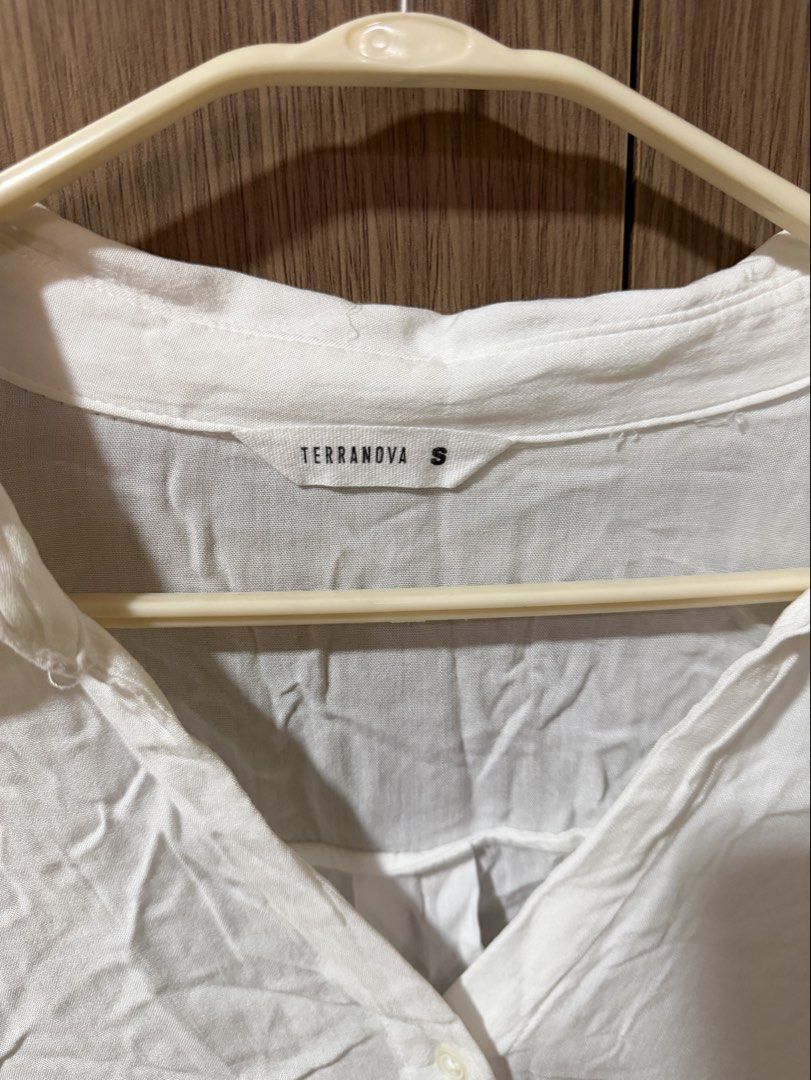 Terranova White Button Up Shirt (Category: Longsleeves) located in Valenzuela. Submitted by rachmcadams (Listing ID 1462508093, Image 3). Description: • 100% original (mall bought) • Good as new • No issues, just needs ironing • Fits XS-M RFS: Decluttering What you see is what you get! .