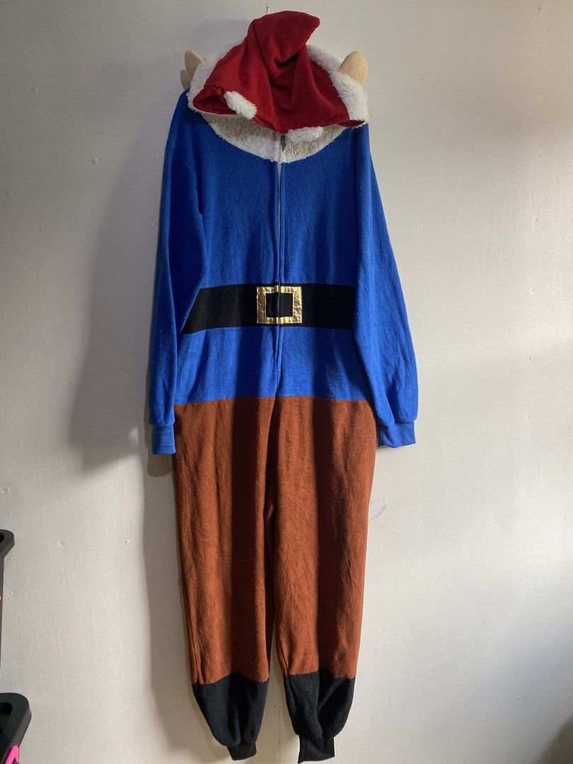 THE 7 DWARFS ONESIE COSTUME (Category: Babies & Kids Fashion) located in La Trinidad. Submitted by snowsnow_18 (Listing ID 1462595528, Image 2). Description: DWARF ONESIES (7Dwarfs of Snow white) both small on tag pero keri ng med - large no flaws , needs wash from for rent collections P1k EACH 📩.