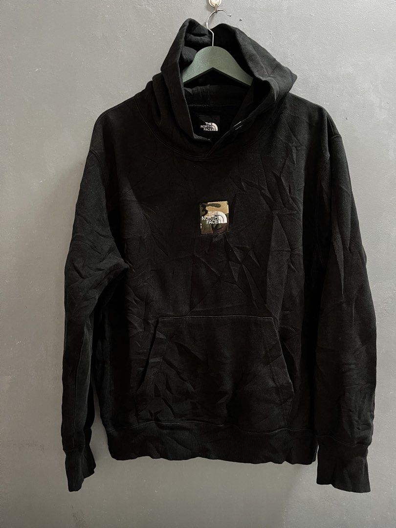 The North Face (Category: Coats, Jackets and Outerwear) located in Dipolog. Submitted by jaydichos (Listing ID 1462476703, Image 1). Description: The North Face Hoodie XL 23.5 x 27 Condition: 9/10 Source: ukay ukay.