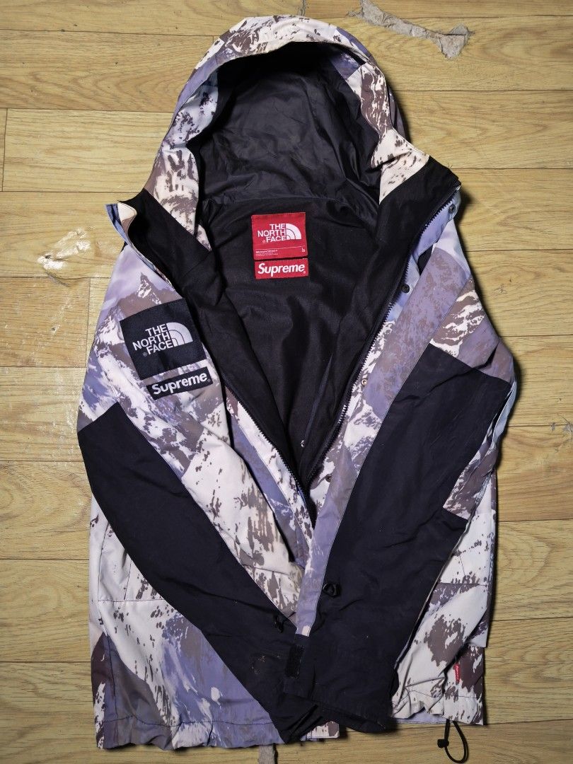 The North Face X Supreme (Category: Coats, Jackets and Outerwear) located in Caloocan City. Submitted by cosmicmoon_8b8fd5 (Listing ID 1462444006, Image 1). Description: 🔥 TNF x Supreme Jacket/Hoodie 🔥 ✅ Brand: The North Face x Supreme ✅ Condition: Lightly Used – Pre Loved ✅ 100% Legit (see tags and detailed photos) ✅ Premium quality and stylish design 📍 Location: San Mateo, Rizal 1850 PM for inquiries, more photos, and measurements. First to 
