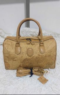 (Category: ) located in . Submitted by secondchances.thriftsh8p (Listing ID 1462635983, Image 1). Description: .