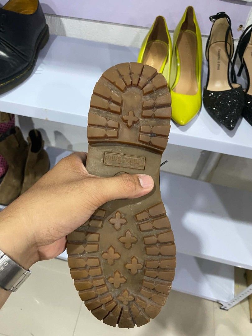 Timberland boots (Category: Boots) located in Tarlac. Submitted by dinnuh4e (Listing ID 1462647480, Image 3). Description: Timbs aztec 9w Eur 40 Used condi .