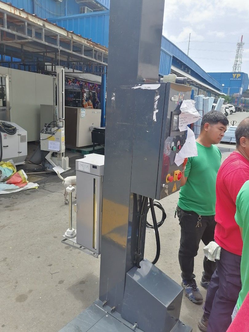 TMD-P46P-PLUS Pallet Stretch Wrapping Machine (Category: Industrial Equipment) located in Muntinlupa City. Submitted by fast_bryantorrentefernand (Listing ID 1462466919, Image 2). Description: - TMD-P46P-PLUS Pallet Stretch Wrapping Machine - Year: 2018 - Power: 220-240V, 1 phase, 50/60Hz - Power Consumption: 1.2kW, 5.2A - Ideal for packaging operations - Good working condition - Ready for pickup.