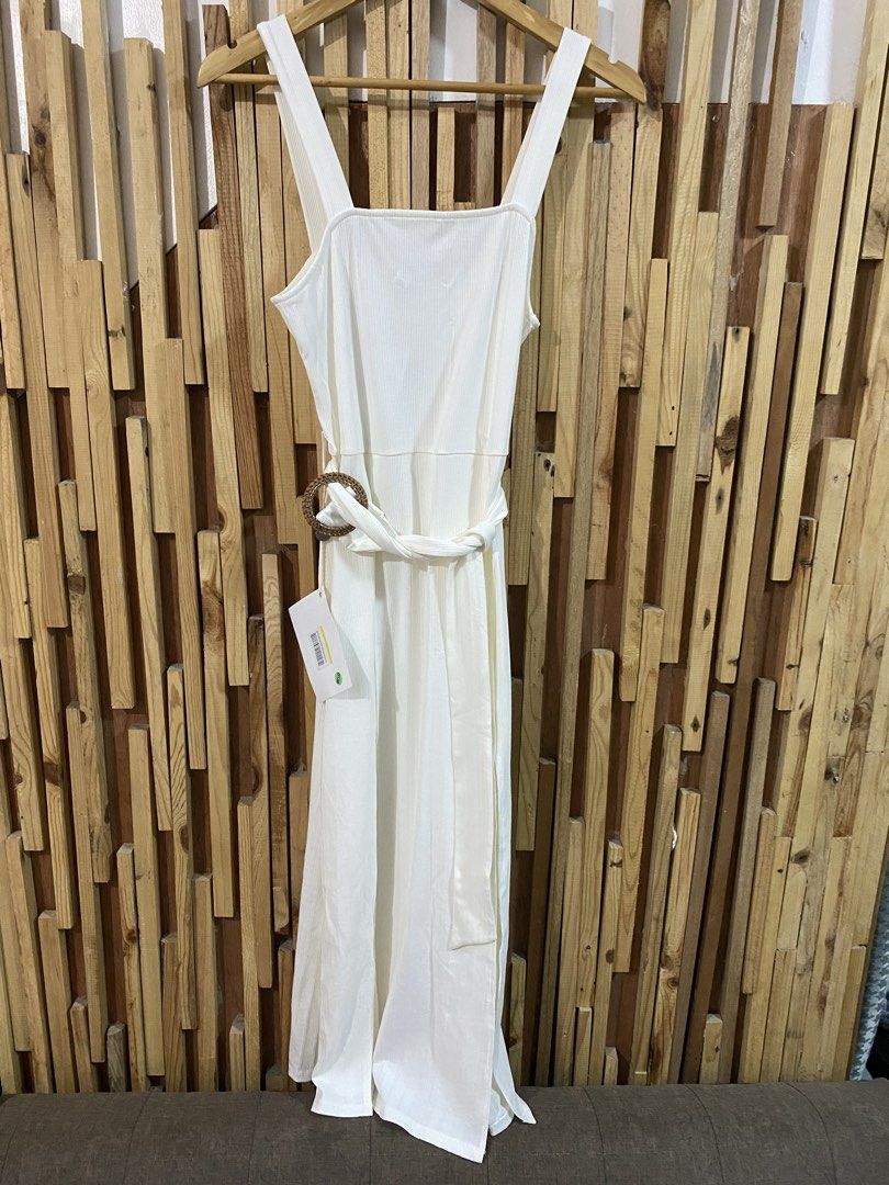 Topshop Belted White Dress (Category: Dresses) located in Mabalacat. Submitted by calmrabbit.ae2127 (Listing ID 1462534457, Image 2). Description: .