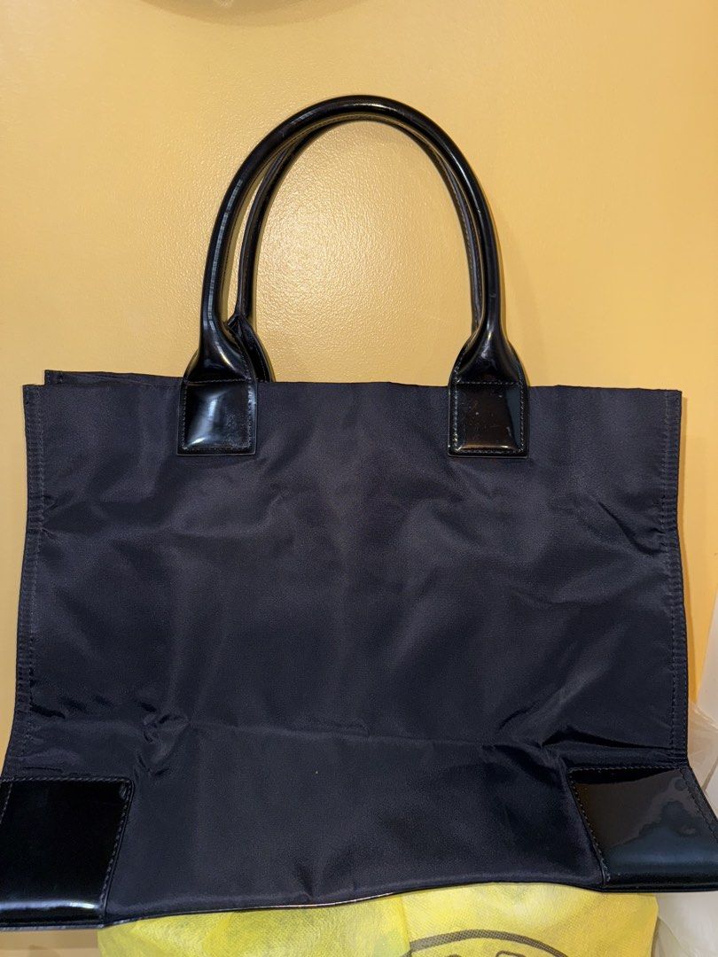 Tory Burch Ella Tote Bag (Category: Luxury Bags & Wallets) located in Makati City. Submitted by amos411 (Listing ID 1462460875, Image 2). Description: Original Tory Burch Ella Tote Bag Size: Large Used only once, no issues or flaws, as seen on photo RFS: decluttering Price slightly negotiable, make offer if interested.
