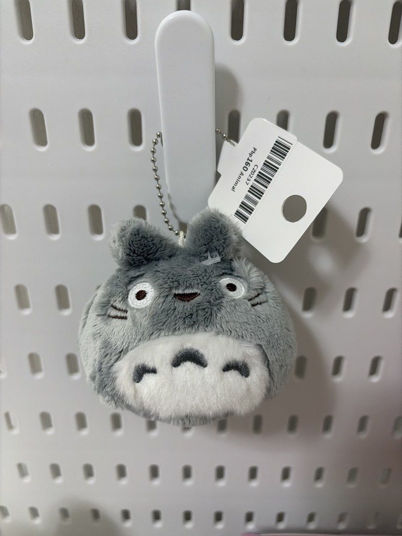 TOTORO Plushies/Anik-anik (Category: Plushies & Soft Toys) located in Manila. Submitted by 4kicarts (Listing ID 1462474526, Image 1). Description: bnew decluttering.