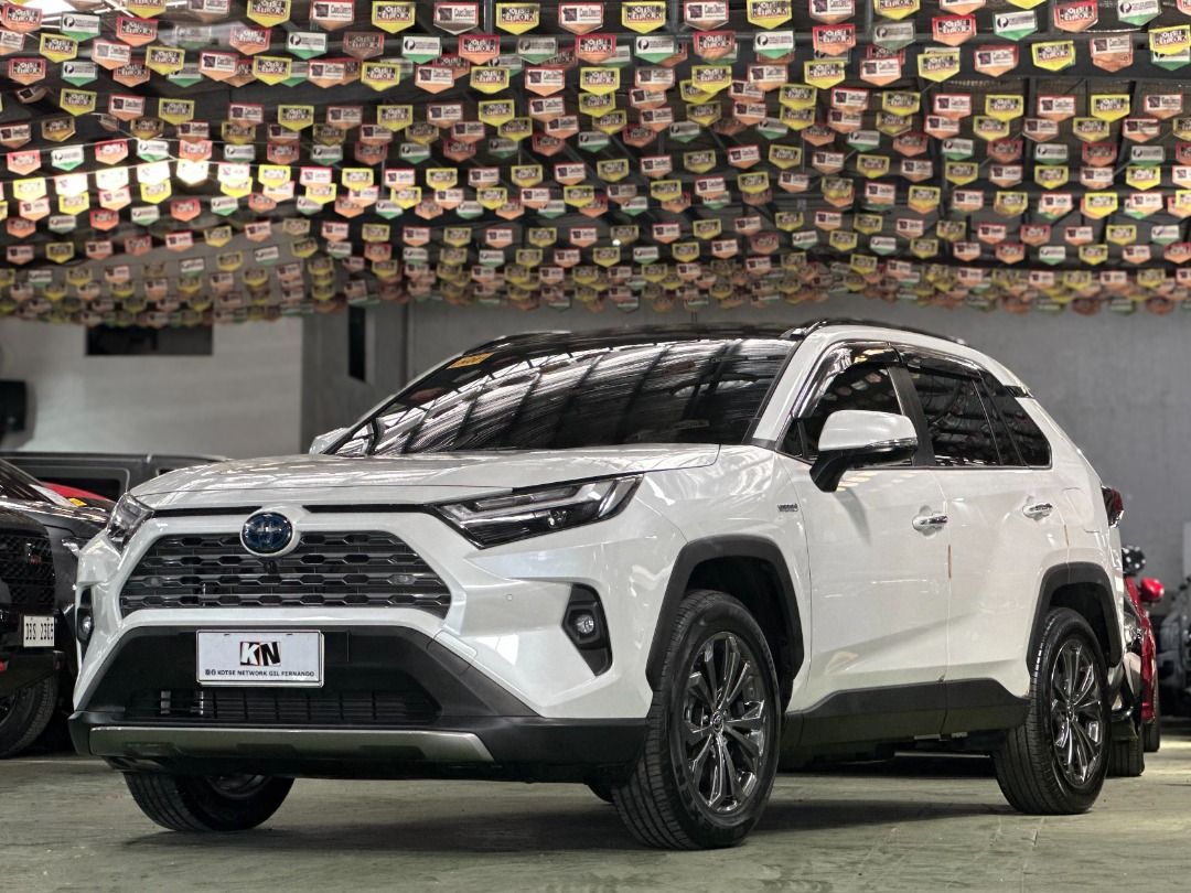 Toyota Toyota Rav4 Auto (Category: Used Cars) located in Marikina City. Submitted by wensonkngf (Listing ID 1462476519, Image 3). Description: 2023 Toyota Rav4 2.5 LTD HEV CVT 🚘 100% Accident & flood-free 📄 100% Verified documents 🧭 100% Untampered odometer 🅿️1,798,000 Sample Financing Computation: Downpayment: 359,600 (20%) 4 years: 50,250 Unit Details: ✳️1st owned ✳️Ending Plate no: 1 ✳️5-Seater Crossover SUV ✳️2.5L Hybrid Gasoline Engine ✳