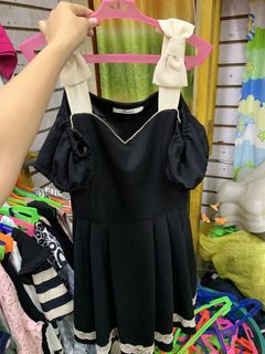 (Category: ) located in . Submitted by leans_closet (Listing ID 1462609901, Image 1). Description: .