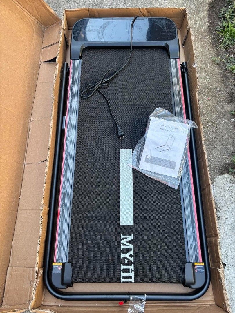 Treadmill (Category: Cardio & Fitness Machines) located in Manila. Submitted by dolorchris69891 (Listing ID 1462486345, Image 3). Description: treadmill.