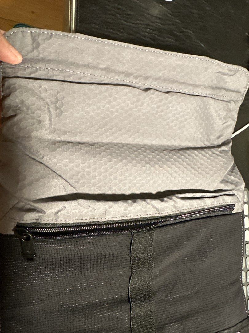 TUMI Leather Travel Organizer Pouch (Category: Belt bags, Clutches and Pouches) located in Makati City. Submitted by victorvillareal (Listing ID 1462616666, Image 3). Description: - Brand: TUMI - Color: Black - Material: Leather and mesh - Closure: Zipped - Features: Multiple internal compartments, external buckle straps - Ideal for: Travel essentials, toiletries, tech accessories.