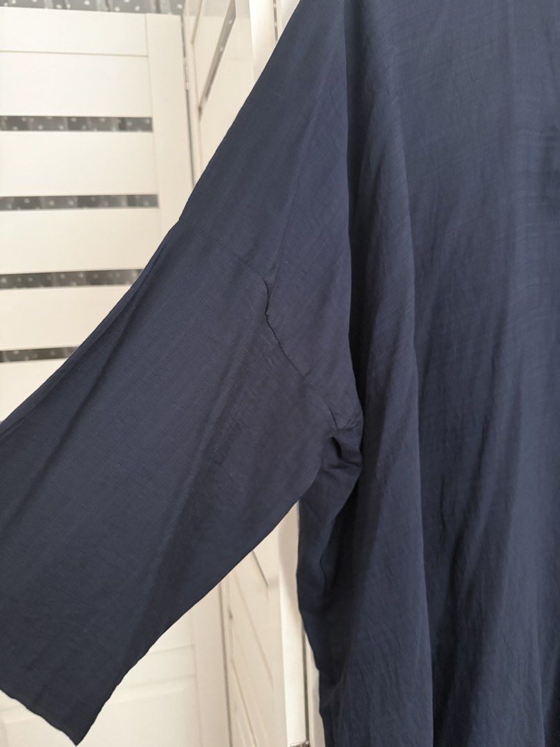 Tunic (Category: Other Tops) located in Seremban. Submitted by ejcloset19 (Listing ID 1462486932, Image 3). Description: Navy blue DD 66” Labuh 38”.