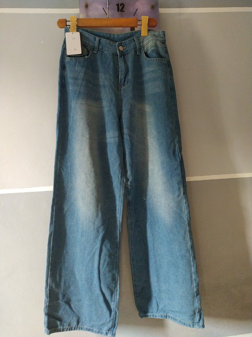 Twotwin style maong large (Category: Jeans) located in Manila. Submitted by timtam04 (Listing ID 1462440173, Image 1). Description: buy1take1.