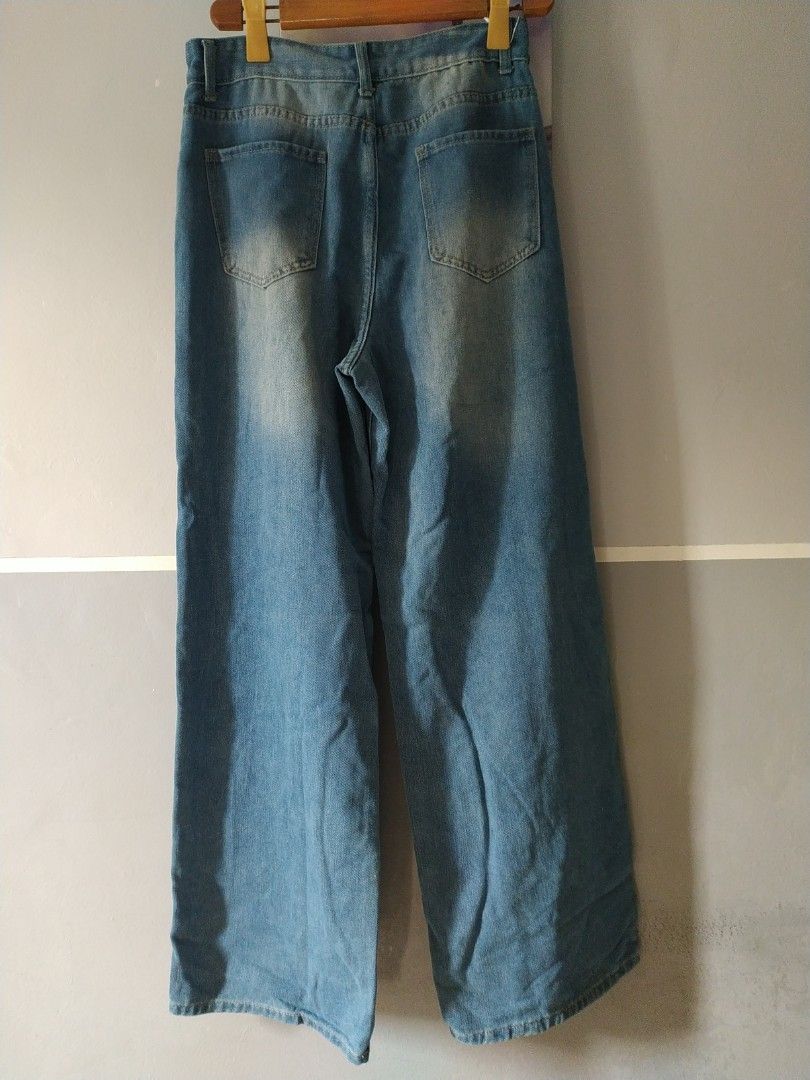 Twotwin style maong large (Category: Jeans) located in Manila. Submitted by timtam04 (Listing ID 1462440173, Image 2). Description: buy1take1.