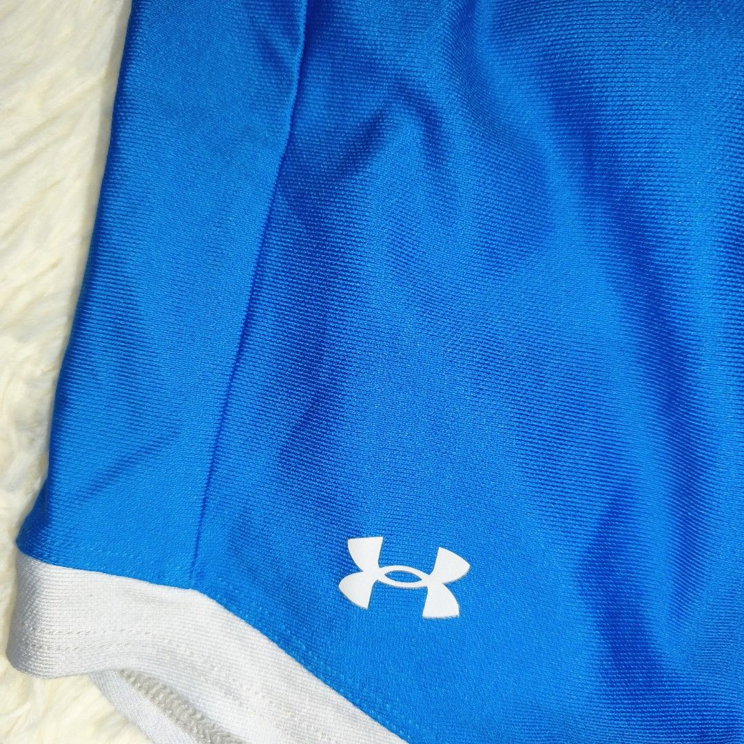 Under Armour Blue Athletic Shorts Size LG (Category: Shorts) located in Antipolo. Submitted by alphaomega_fox (Listing ID 1462563904, Image 3). Description: - Blue Under Armour athletic shorts - Elastic waistband with Under Armour logo - Contrasting trim along the hem - Under Armour logo on left leg - Ideal for workouts or casual wear 30-36x12 250 plus sf.