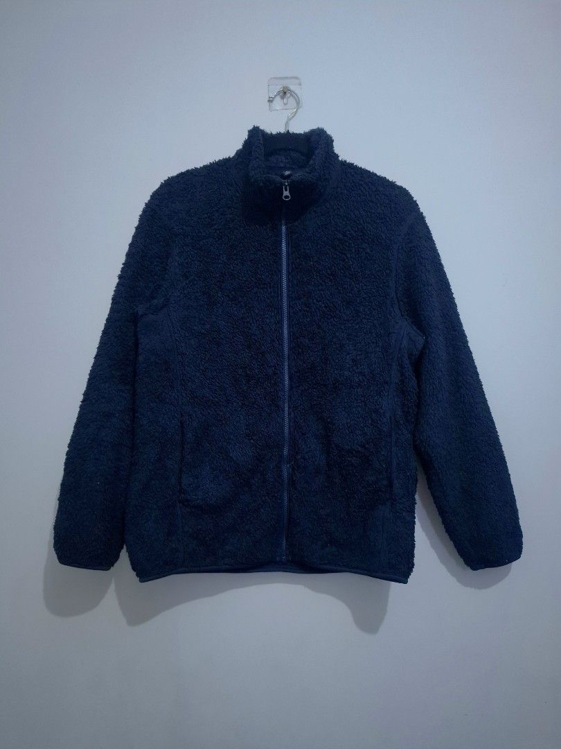 Uniqlo - Fluffy yarn fleece Full-zip jacket (Category: Coats, Jackets and Outerwear) located in Cabuyao City. Submitted by tav.s (Listing ID 1462589901, Image 1). Description: Uniqlo - Fluffy yarn fleece Full-zip jacket Color - Blue Size - Medium on tag Shoulder width : 19 inches Sleeve length : 23.5 inches Chest width : 21.5 inches Body Length : 26 inches -Good used condition : nice colors, no stains. MOP: GCash (Payment first) Location: Cabuyao