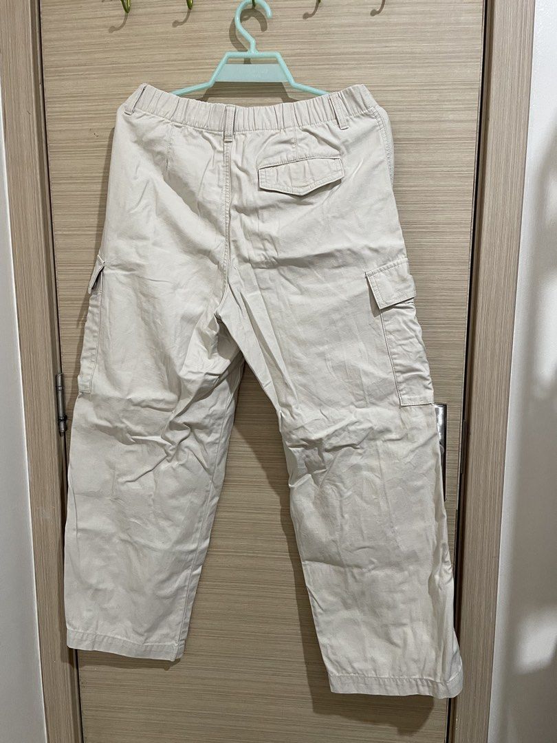 uniqlo beige cargo style pants (Category: Other Bottoms) located in Manila. Submitted by bea_blkthrn (Listing ID 1462516977, Image 2). Description: removed tag already fits M-L (waistline: 27-30”) dm for when worn pics 📍manila shipping via ggx/grab/lalamove *sf must be shouldered by buyer.