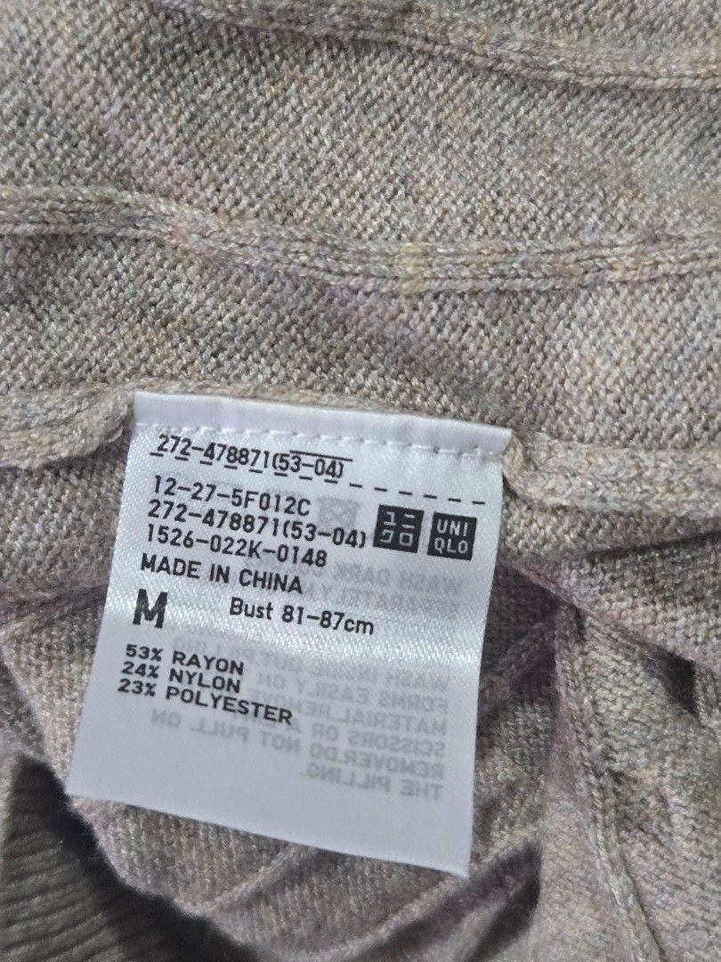 Uniqlo Cable Knit Sweater Size M (Category: Coats, Jackets and Outerwear) located in Quezon City. Submitted by mrstan777 (Listing ID 1462498535, Image 3). Description: - Uniqlo beige cable knit sweater - Long sleeves - Comfortable fit - Material: Rayon, Nylon, Polyester blend - Versatile: Great for layering or wearing on its own - Easy to style with jeans or skirts.