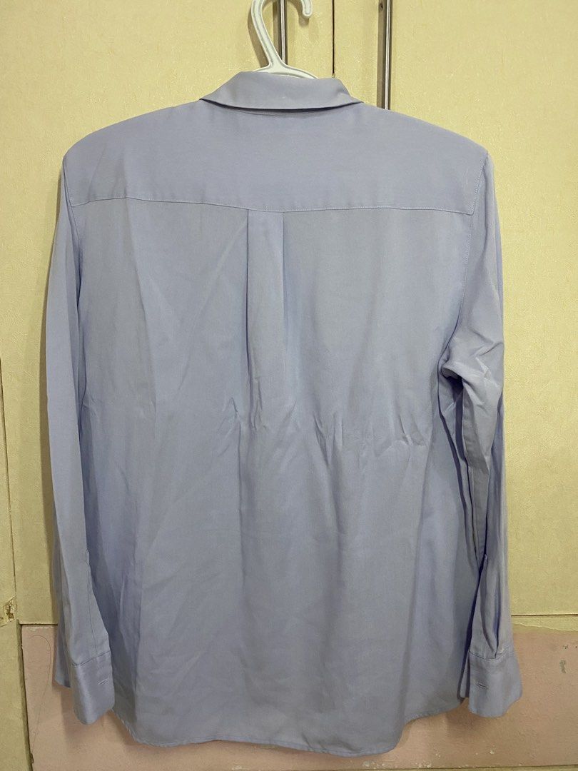 UNIQLO Long Sleve Polo Blouse (Category: Longsleeves) located in Cagayan de Oro. Submitted by chewy.declutters (Listing ID 1462593297, Image 2). Description: .