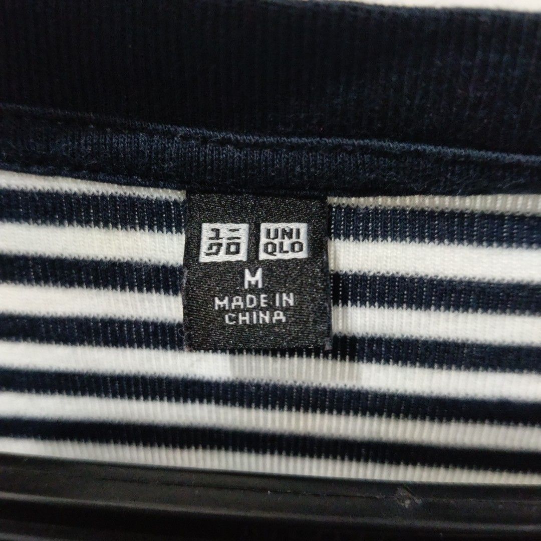 Uniqlo Stripe baby Tee Medium size (Category: Shirts) located in Manila. Submitted by prelovedbasketfinds (Listing ID 1462645343, Image 2). Description: Original Uniqlo bought sa Mall Medium size Semi crop / baby Tee Length 17 inches.
