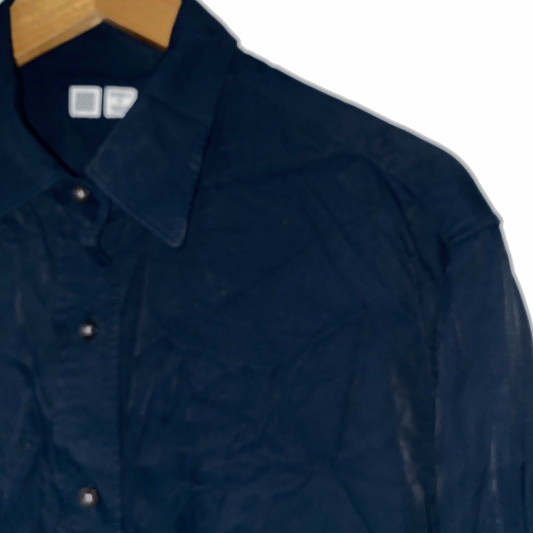 UNIQLO U long sleeve top (Category: Longsleeves) located in San Jose del Monte. Submitted by mamiracky (Listing ID 1462565288, Image 2). Description: .
