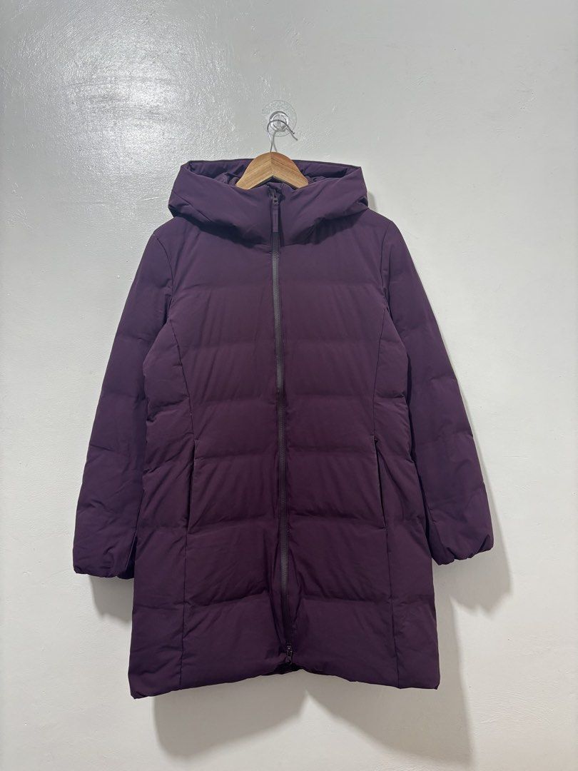 Uniqlo Violet Down Puffer Jacket Women Medium (Category: Coats, Jackets and Outerwear) located in Balanga. Submitted by winterlab_ph (Listing ID 1462579108, Image 1). Description: Code: C002 Width: 19 Length: 32.5 Shoulders: 16.5 Sleeves: 23.5 Color: 9/10 - minor faded parts (armpits & sides of both pockets) : needs wash .