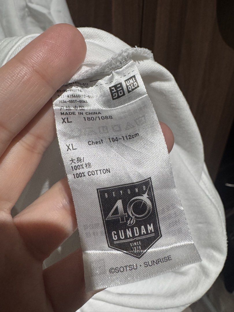 Uniqlo X Gundam tshirt (Category: Tshirts & Polo Shirts ) located in Valenzuela. Submitted by shop.spark.joy (Listing ID 1462666189, Image 2). Description: L-29 in W- 22.5 in.
