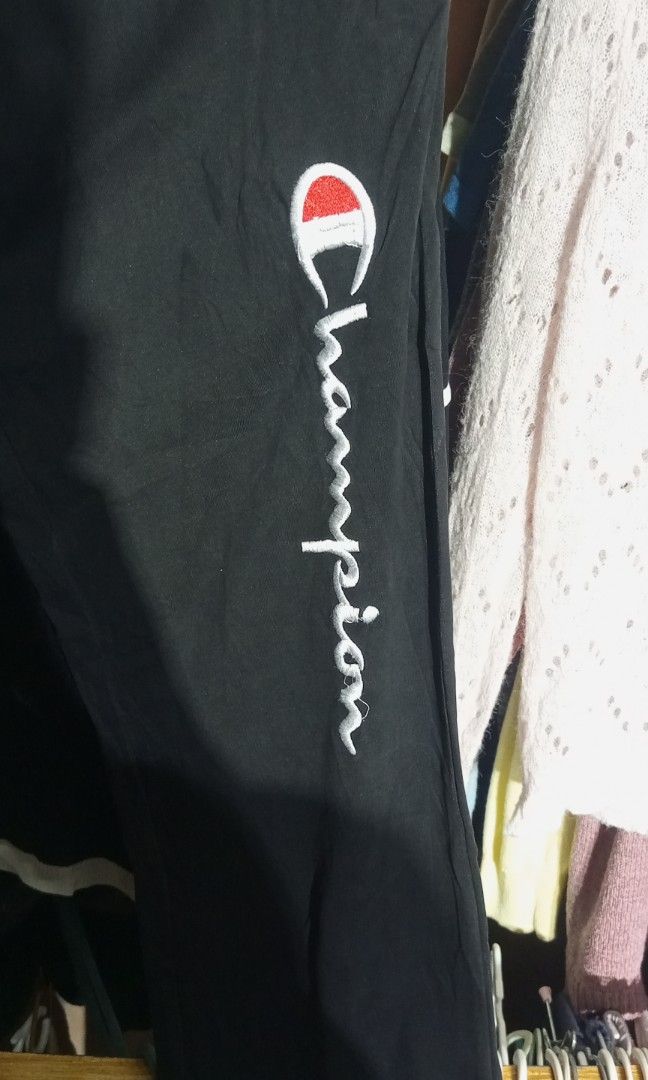 Unisex champion jogger pants (Category: Joggers) located in Calamba. Submitted by ironjayy050812 (Listing ID 1462565690, Image 2). Description: excellent condition waist 29 to 36 length 36.