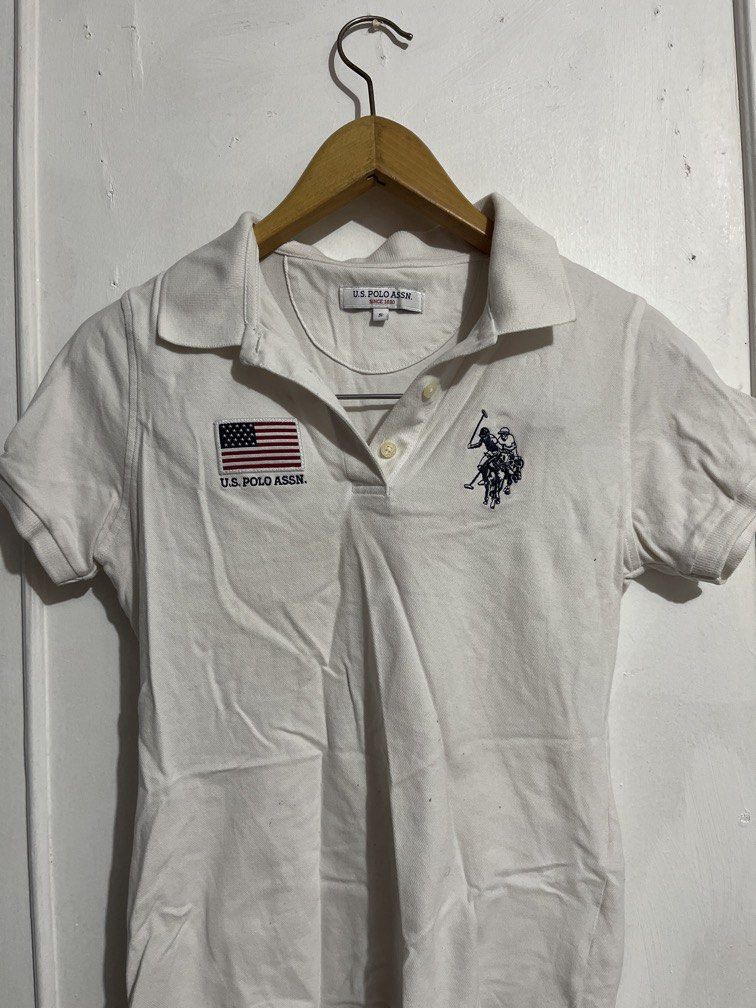 US POLO WHITE COLLARED POLO SIZE SMALL (Category: Blouses) located in Makati City. Submitted by girlydy (Listing ID 1462646165, Image 1). Description: .